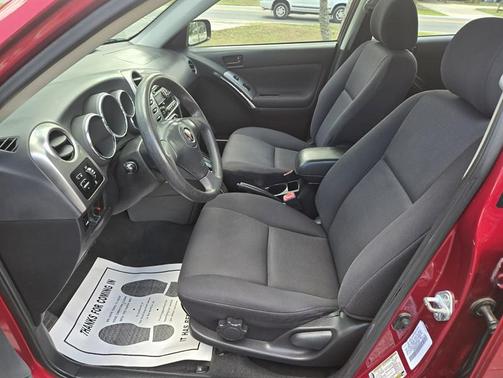 2004 Pontiac Vibe Base
