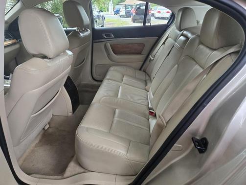 2011 Lincoln MKS Base