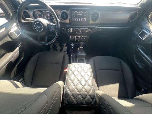 2020 Jeep Wrangler Unlimited Willys 4X4