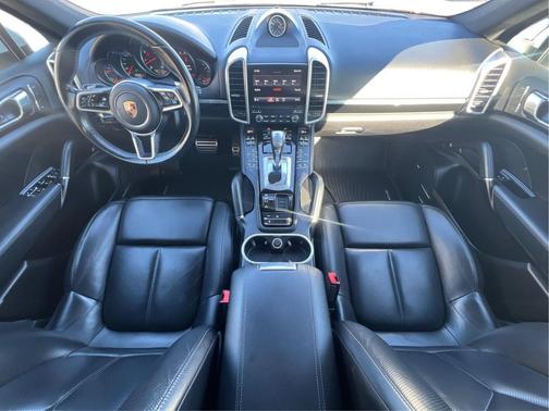 2017 Porsche Cayenne S