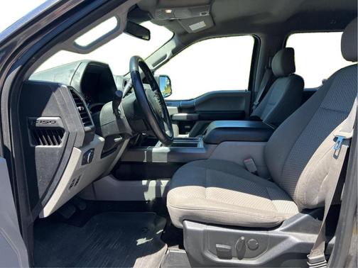 Magnetic 2019 Ford F-150 XLT