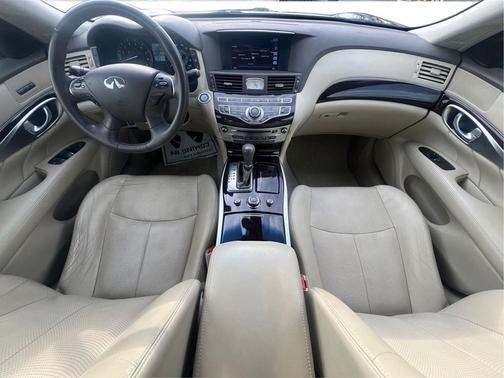 2013 INFINITI M37x Base