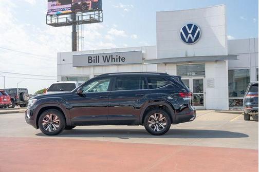 deep black pearl 2026 Volkswagen Atlas 2.0T SE
