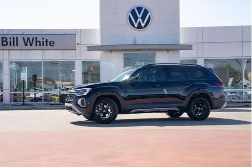 2026 Volkswagen Atlas Peak Edition