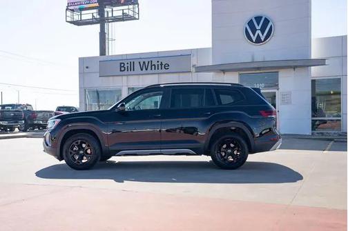 2026 Volkswagen Atlas Peak Edition