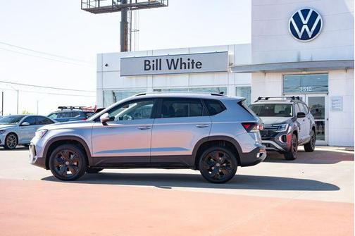 Pyrite Silver 2026 Volkswagen Taos SE