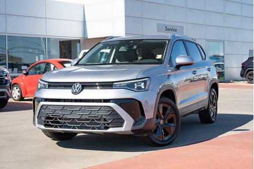 Pyrite Silver 2026 Volkswagen Taos SE