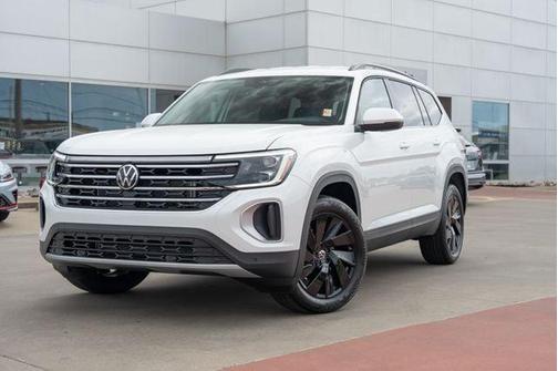 opal white pearl 2026 Volkswagen Atlas 2.0T SE w/Technology