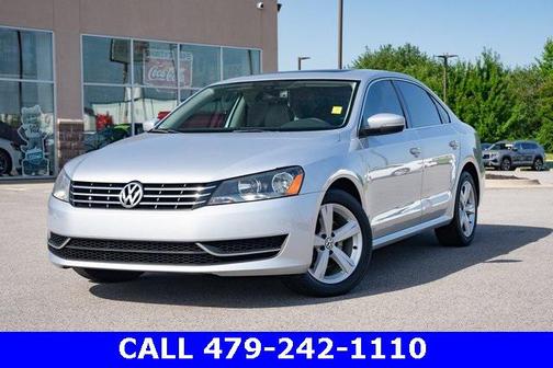 2013 Volkswagen Passat 2.0 TDI SE w/ Sunroof