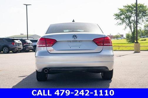 2013 Volkswagen Passat 2.0 TDI SE w/ Sunroof