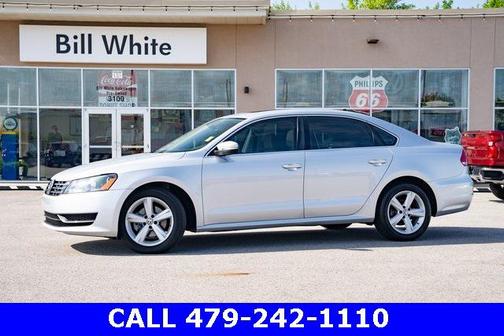 2013 Volkswagen Passat 2.0 TDI SE w/ Sunroof