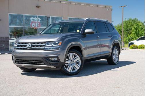 Platinum Gray Metallic 2019 Volkswagen Atlas 3.6L SE w/Technology