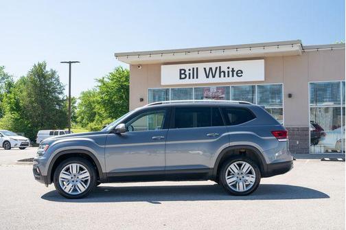 Platinum Gray Metallic 2019 Volkswagen Atlas 3.6L SE w/Technology