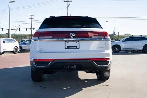 2026 Volkswagen Atlas Cross Sport 2.0T SE w/Technology 4MOTION