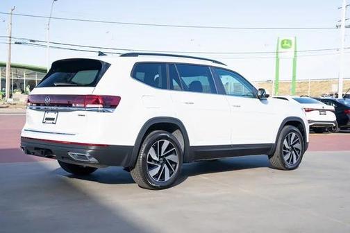 2026 Volkswagen Atlas 2.0T SE w/Technology 4MOTION