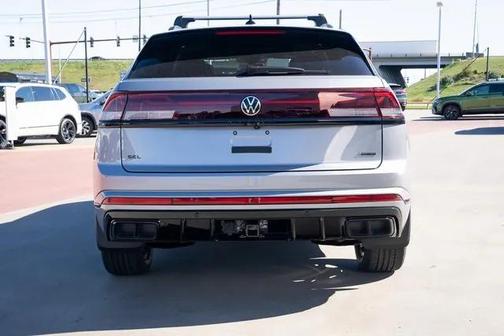 2026 Volkswagen Atlas Cross Sport 2.0T SEL