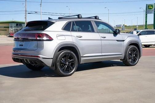 2026 Volkswagen Atlas Cross Sport 2.0T SEL