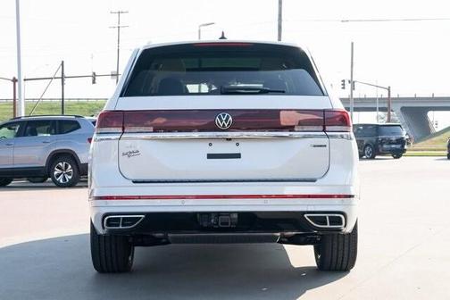 2026 Volkswagen Atlas 2.0T SEL Premium R-Line 4MOTION