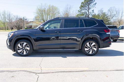 2025 Volkswagen Atlas 2.0T SE w/Technology 4MOTION