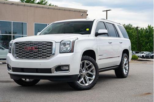 White Frost Tricoat 2019 GMC Yukon Denali