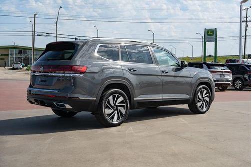pure gray 2026 Volkswagen Atlas 2.0T SEL
