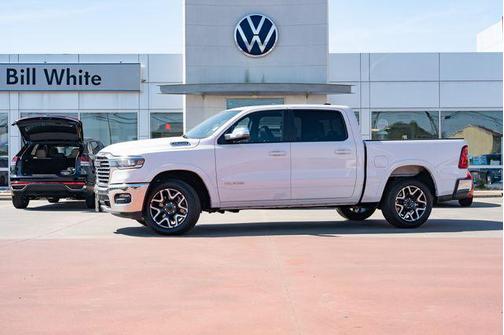 Bright White Clearcoat 2026 RAM 1500 Laramie