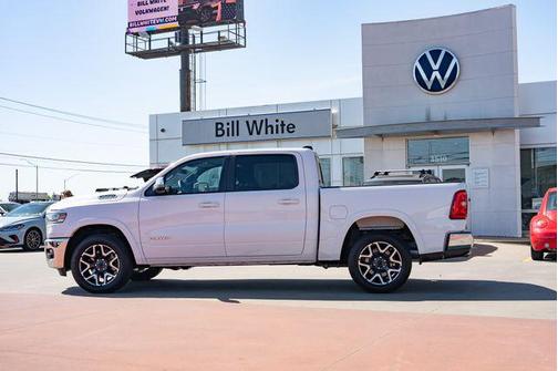 Bright White Clearcoat 2026 RAM 1500 Laramie