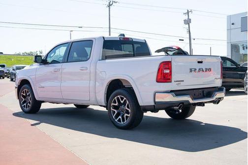 Bright White Clearcoat 2026 RAM 1500 Laramie