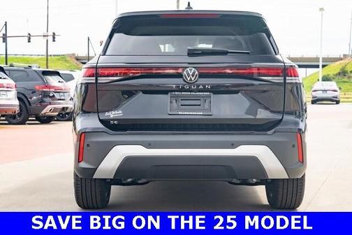 2025 Volkswagen Tiguan 2.0T SE