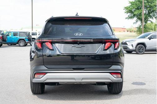 Phantom Black 2025 Hyundai TUCSON SEL
