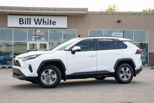 2022 Toyota RAV4 Hybrid XLE
