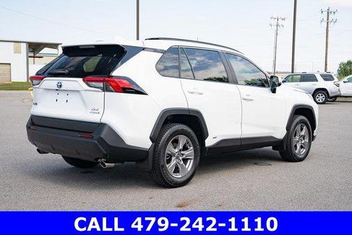 2022 Toyota RAV4 Hybrid XLE