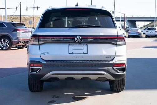 2026 Volkswagen Taos SEL