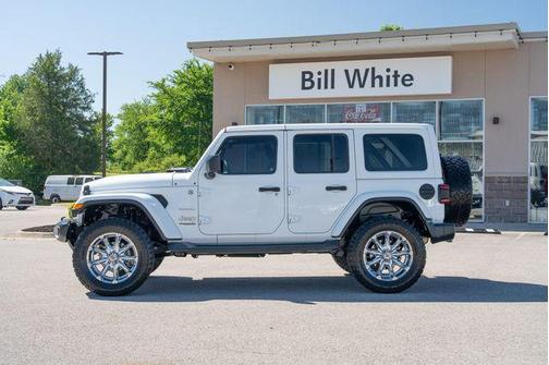 Bright White Clearcoat 2019 Jeep Wrangler Unlimited Sahara