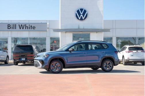 Monterey Blue Pearl 2026 Volkswagen Taos S