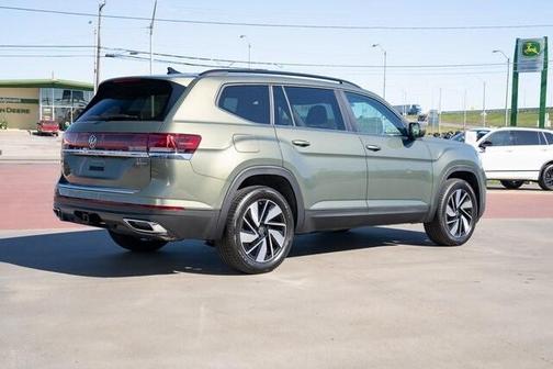 2026 Volkswagen Atlas 2.0T SE w/Technology 4MOTION