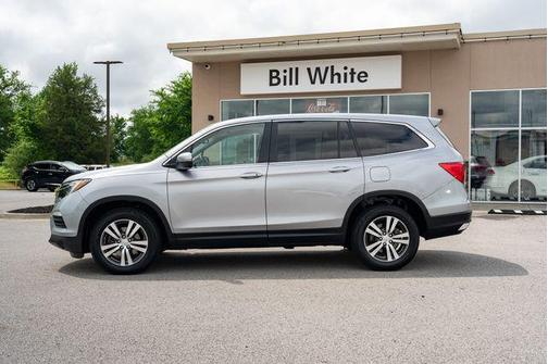 Lunar Silver Metallic 2017 Honda Pilot EX-L