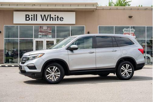 Lunar Silver Metallic 2017 Honda Pilot EX-L