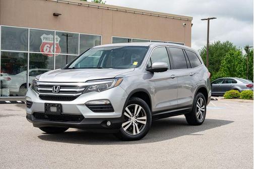 Lunar Silver Metallic 2017 Honda Pilot EX-L