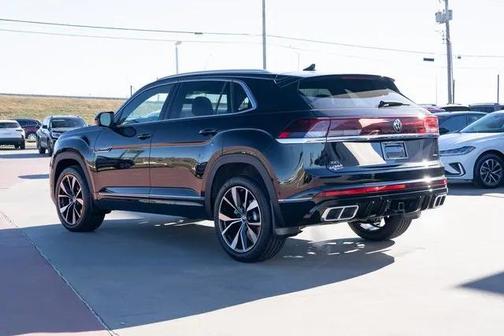 2026 Volkswagen Atlas Cross Sport 2.0T SEL Premium