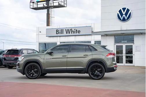 2026 Volkswagen Atlas Cross Sport 2.0T SE w/Technology