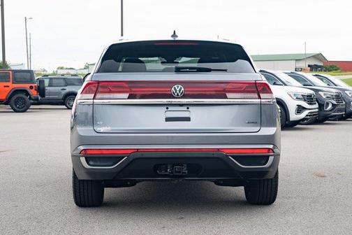 2024 Volkswagen Atlas Cross Sport 2.0T SE w/Technology 4MOTION