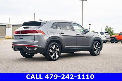 2024 Volkswagen Atlas Cross Sport 2.0T SE w/Technology 4MOTION