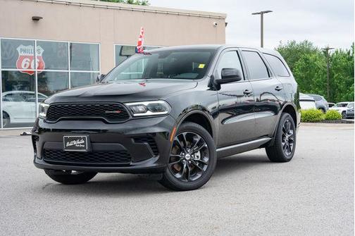 DB Black Crystal Clearcoat 2026 Dodge Durango GT