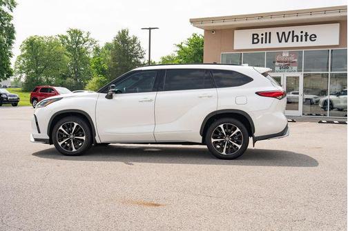Blizzard Pearl 2021 Toyota Highlander XSE