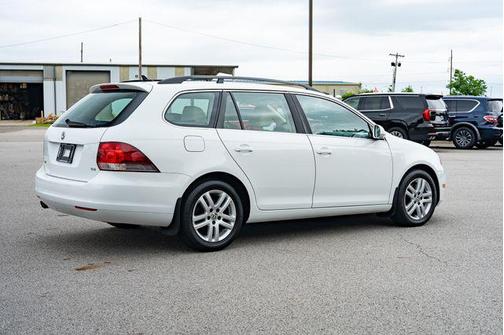 Pure White 2014 Volkswagen Jetta SportWagen DSG TDI