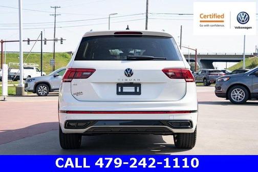 2023 Volkswagen Tiguan 2.0T SE R-Line Black