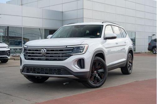 opal white pearl 2026 Volkswagen Atlas 2.0T SE w/Technology