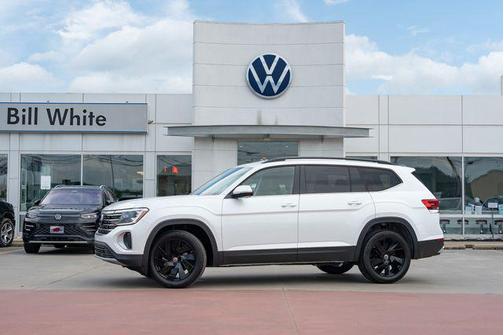 opal white pearl 2026 Volkswagen Atlas 2.0T SE w/Technology