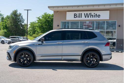 Pyrite Silver Metallic 2023 Volkswagen Tiguan 2.0T SE R-Line Black